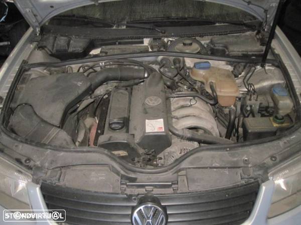 VW Passat 1.6 100cv de 1997 para peças - 4