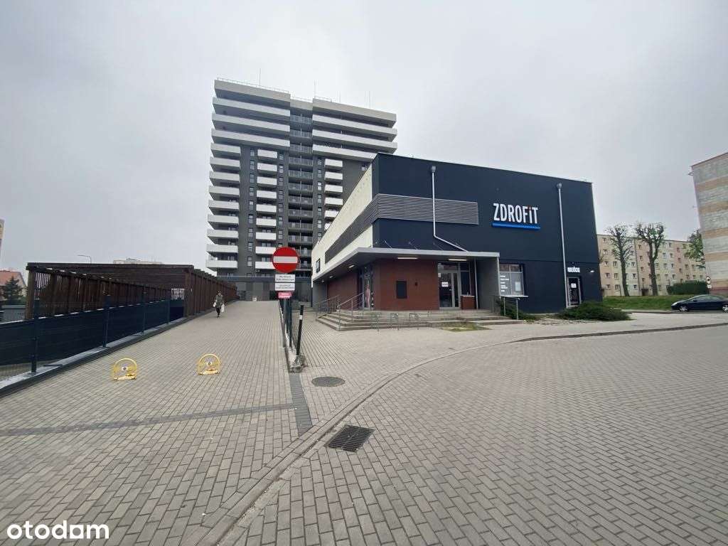 Lokal perterowy z witrynami 407m-9