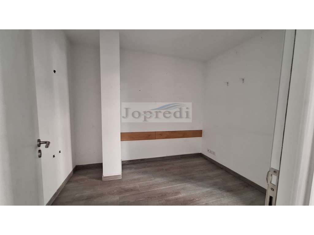 Loja Casal Cotão com boa montra - Grande imagem: 4/10