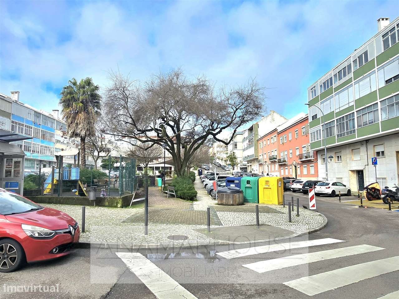 T2 remodelado com dois wcs, próximo á Urbanização do Neudel, Amadora-23