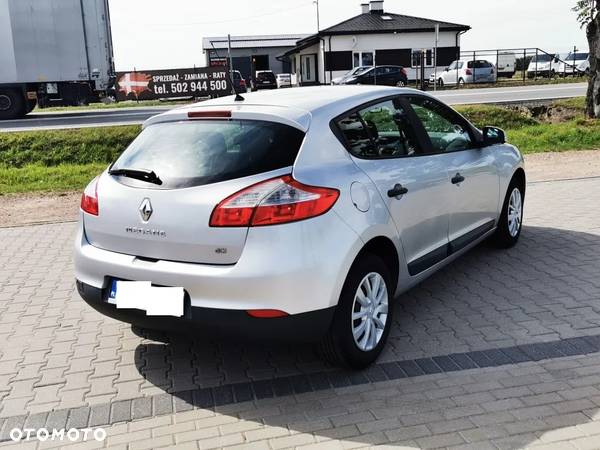 Renault Megane 1.5 dCi Authentique - 10