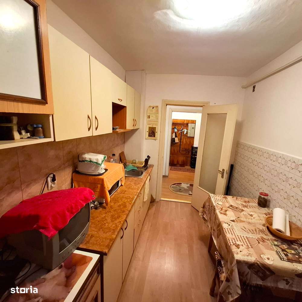 Apartament 3 camere, etaj1 (Politie) - Imagine principală: 5/10