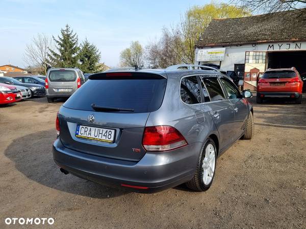 Volkswagen Golf 2.0 TDI DPF Style - 9