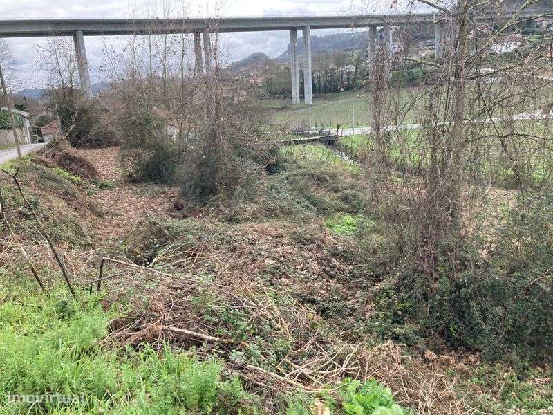 casa para restaurar,com terreno, em Felgueiras - Grande imagem: 4/5