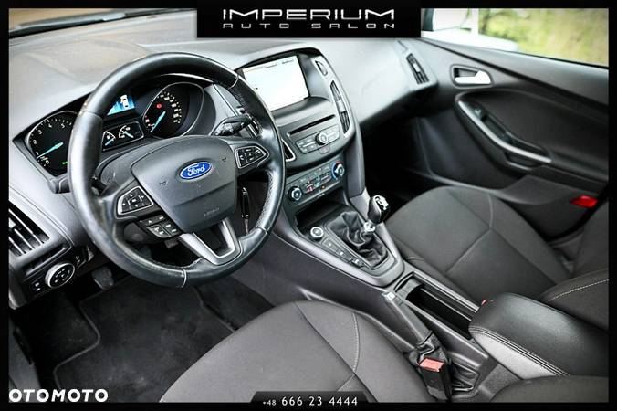 Ford Focus 1.0 EcoBoost Titanium - 28