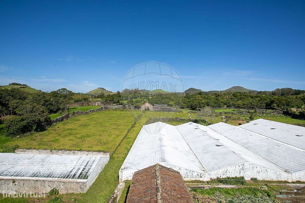 Moradia T6 para venda-26