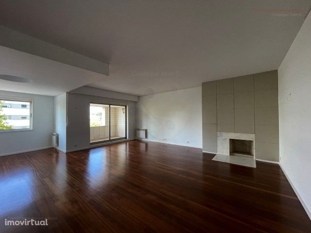 Apartamento T3+1 - Aviz