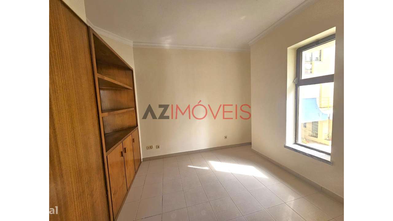 ESPAÇO COMERCIAL EM BUARCOS - Grande imagem: 4/22