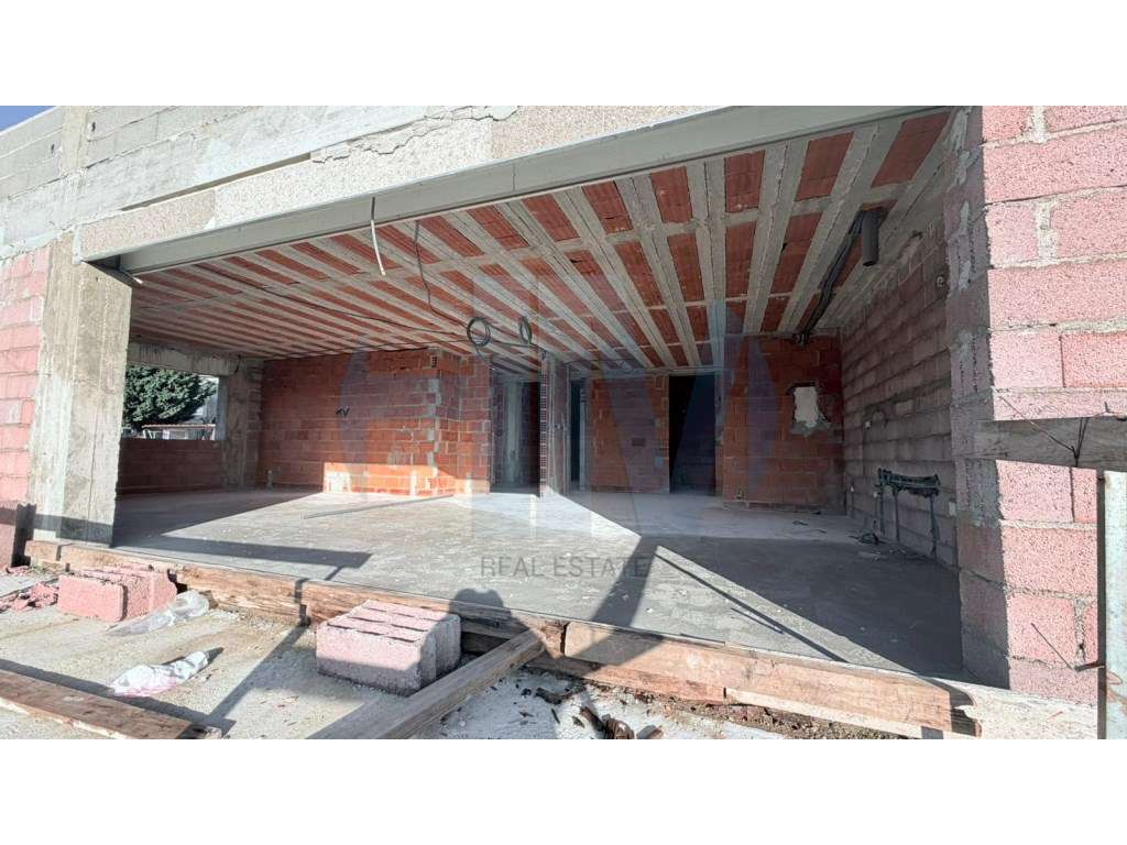 Moradia T4 em Construção - Fânzeres, Gondomar-8