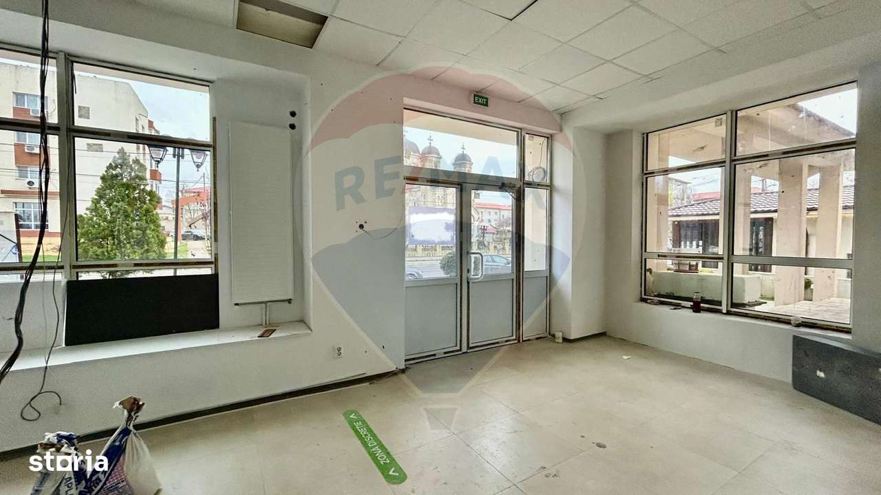 Spațiu stradal ultracentral de inchiriat Mihail Kogalniceanu,Constanta - Imagine principală: 3/12