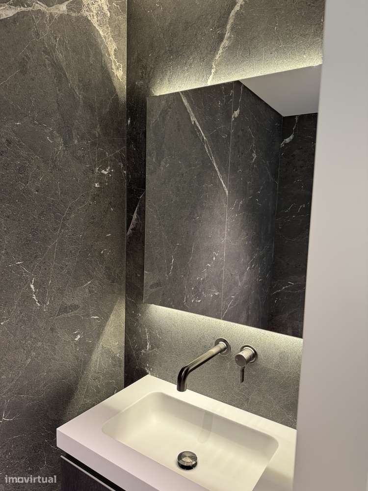 Exclusivo T4 no Prata Riverside Village-29