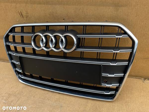 AUDI A6 C7 LIFT COMPETITION 4G 4G0 ORYGINALNY GRILL ATRAPA PRZEDNIEGO ZDERZAKA POD CZUJNIKI PARKOWANIA JAK NOWY 4G0853653T - 3