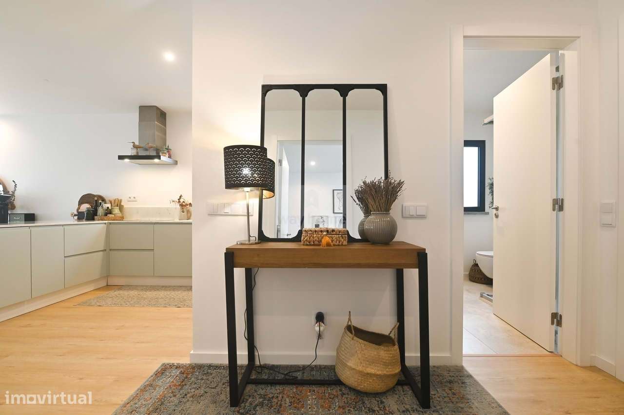 Moradia T4 | Construção contemporânea | Trajouce | São Domingos de Ran - Grande imagem: 4/43