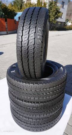 Continental VancoCamper 215/70R15C 109R L161 - 2