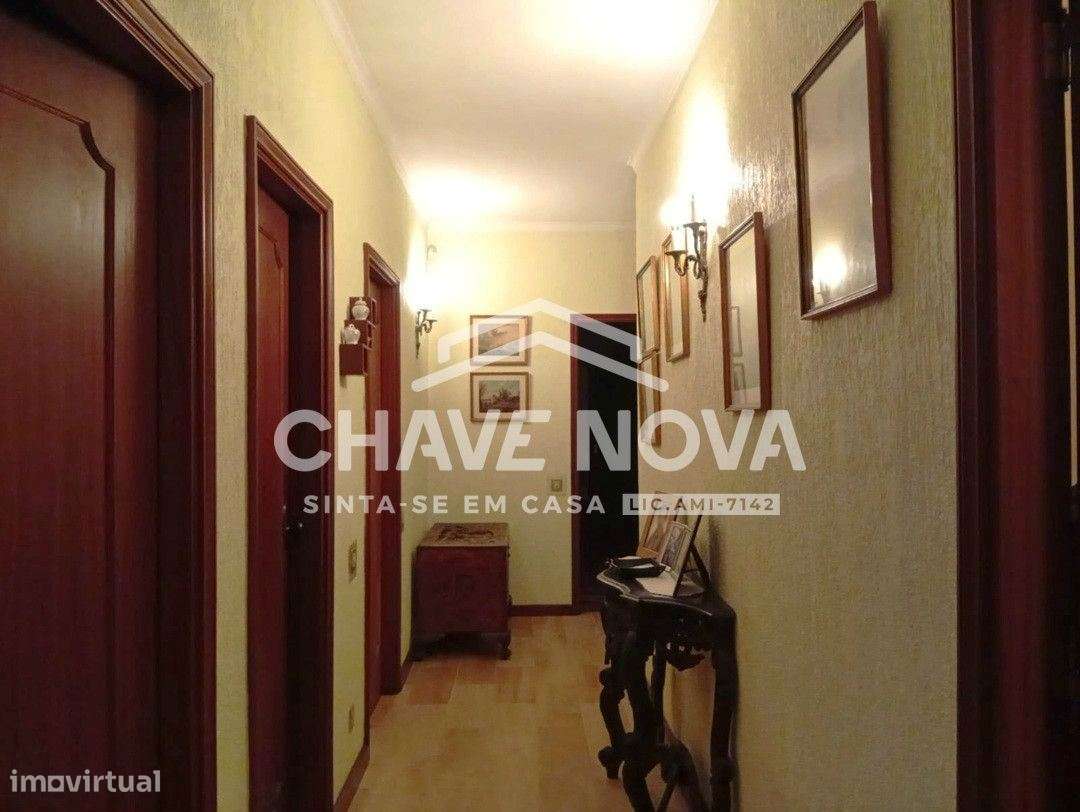 Moradia Isolada T3+1 em Serzedo (Vila Nova de Gaia) - Grande imagem: 4/23