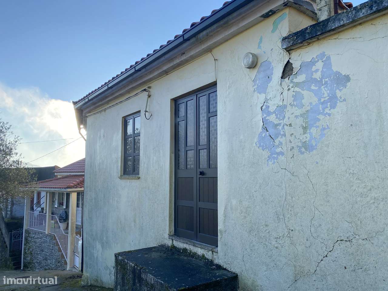 Moradia T3 em Mesão Frio com varanda e acessibilidade-24