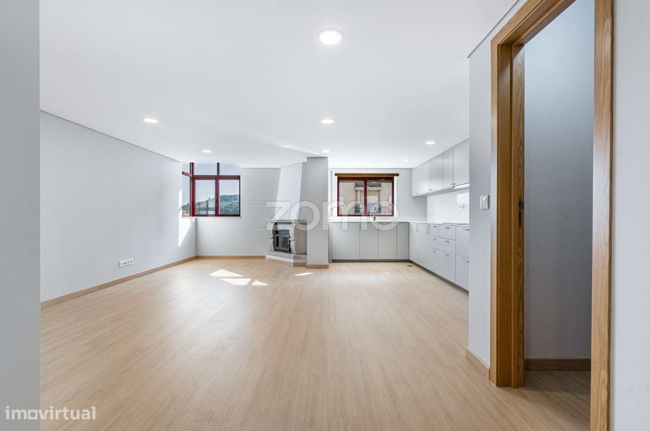 Apartamento T2 renovado em São Vicente, Braga - Grande imagem: 4/27