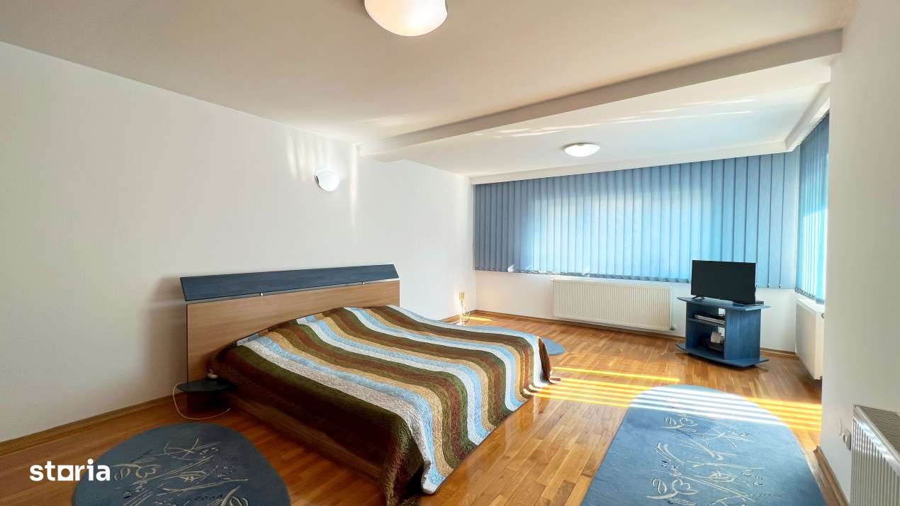 Casa individuala 5 camere I Posibil spatiu comercial I 300 mp I Parcul-12