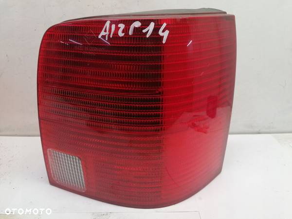 LAMPA prawa TYLNA VOLKSWAGEN PASSAT B5 3B9945112F - 1