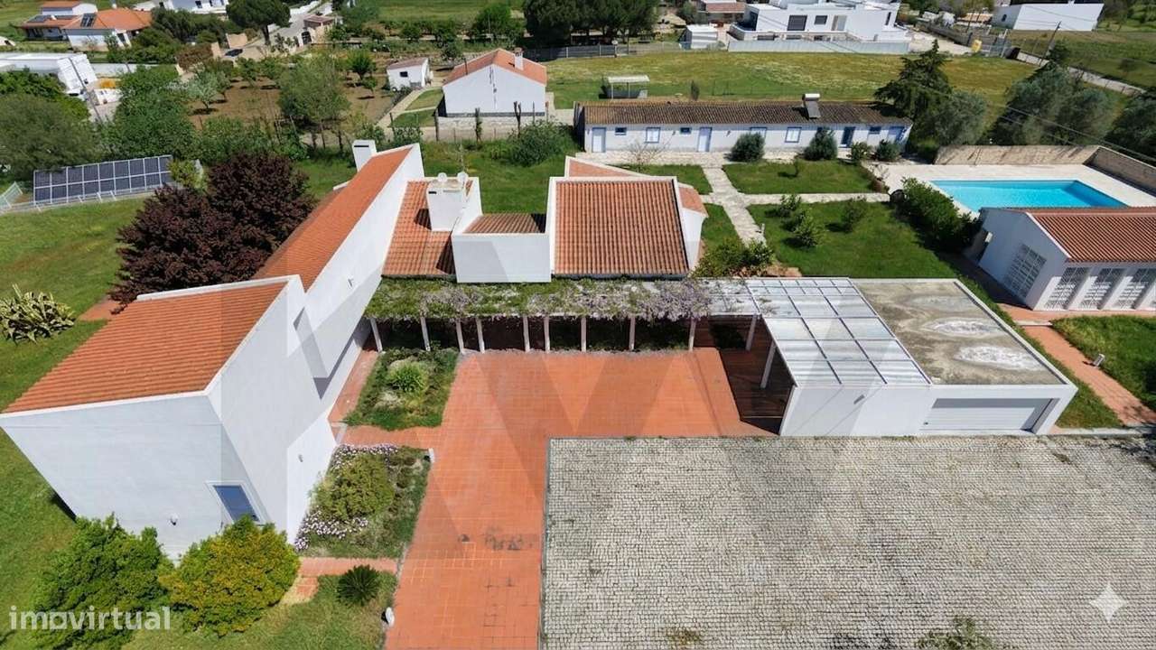 Quinta Urbana T4 em Évora | A 2 min do Hospital | 10.000 m2 | Poss. Co - Grande imagem: 3/47