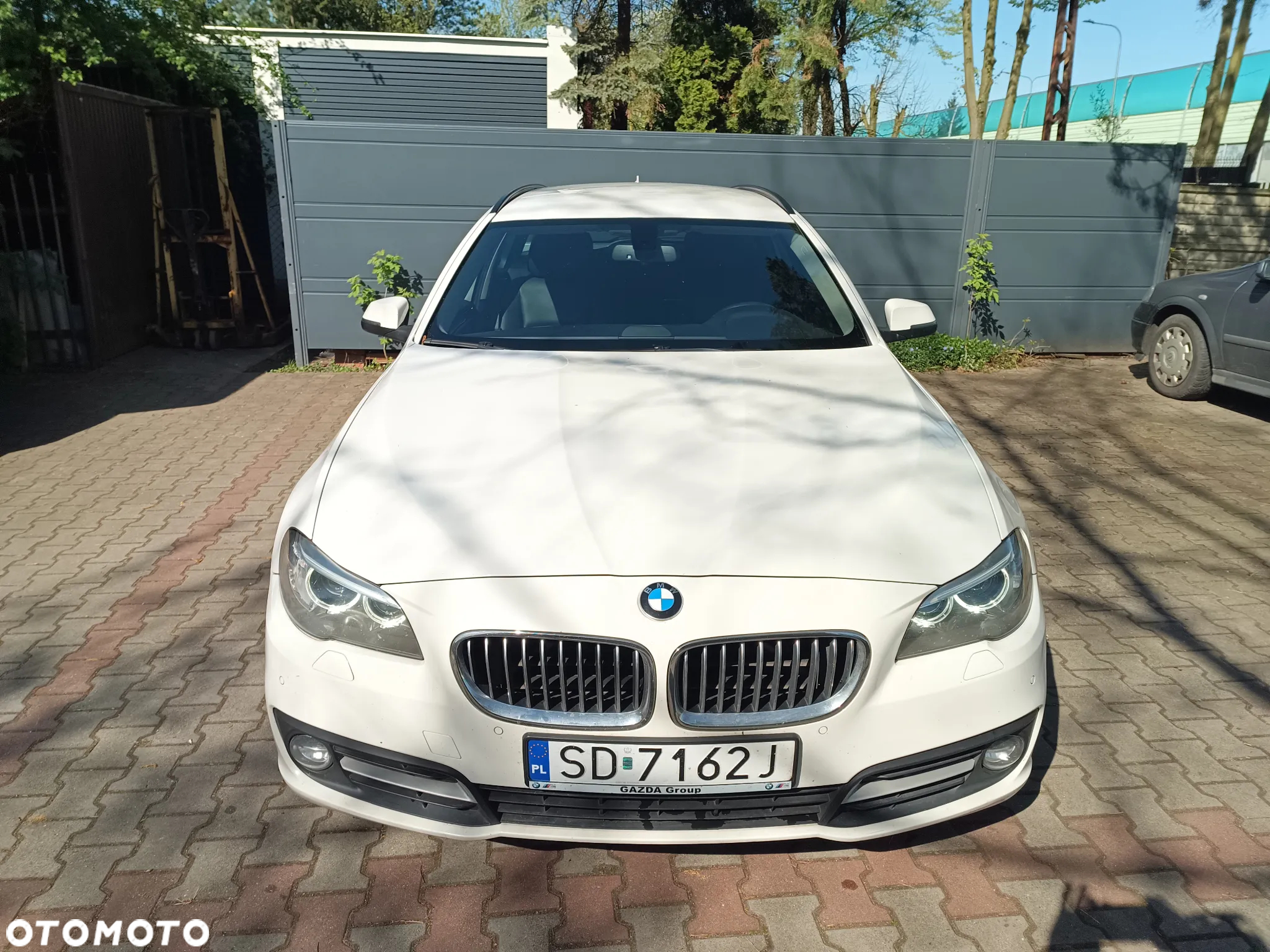 BMW Seria 5 518d - 15