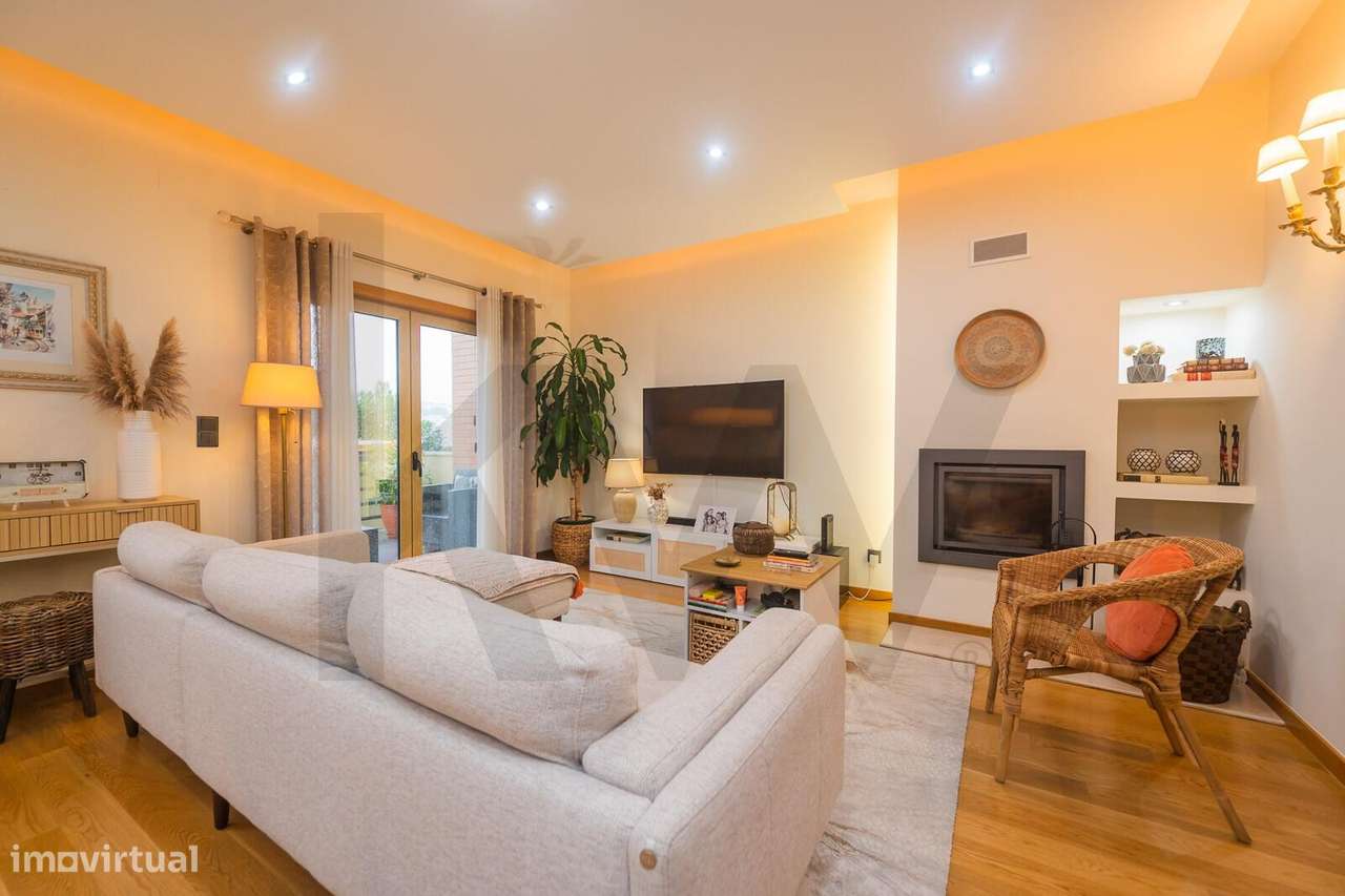 Moradia T4+1 em Agualva-Cacém – Conforto, Qualidade e Vista Desafogada-6