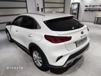 Kia XCeed 1.5 T-GDI M - 11