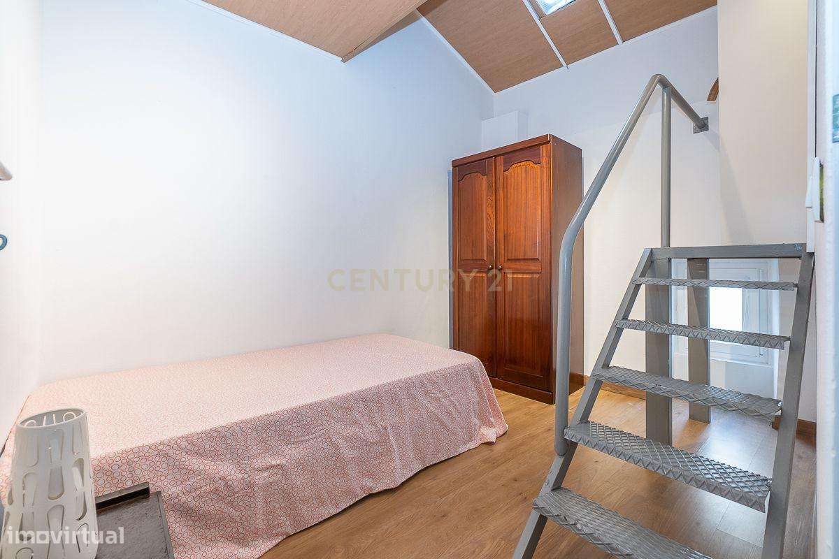 Moradia T2 no Típico Bairro do Quebedo, Charme e Tradicional no Coraçã-16