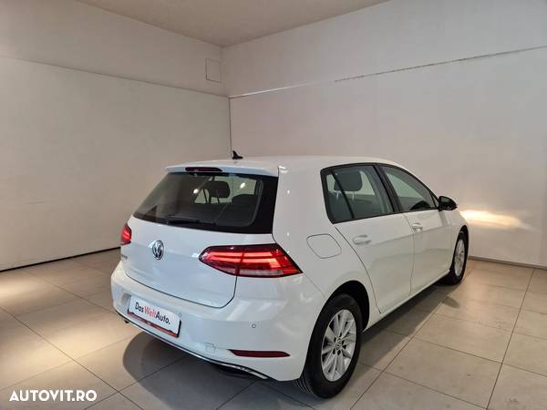 Volkswagen Golf 1.6 TDI DSG Comfortline - 6