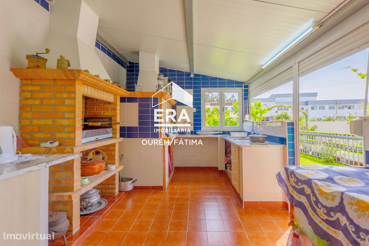 Moradia T5, Rio de Couros, Ourém-56