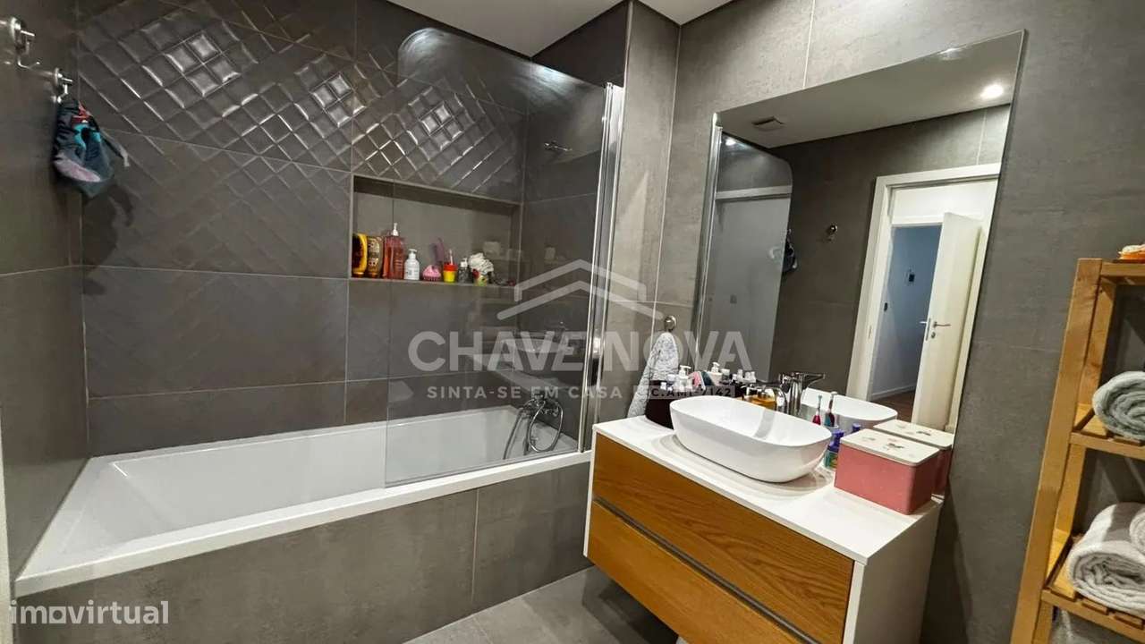 Excelente Apartamento Moradia T3 em São Romão do Coronado, Maia-12