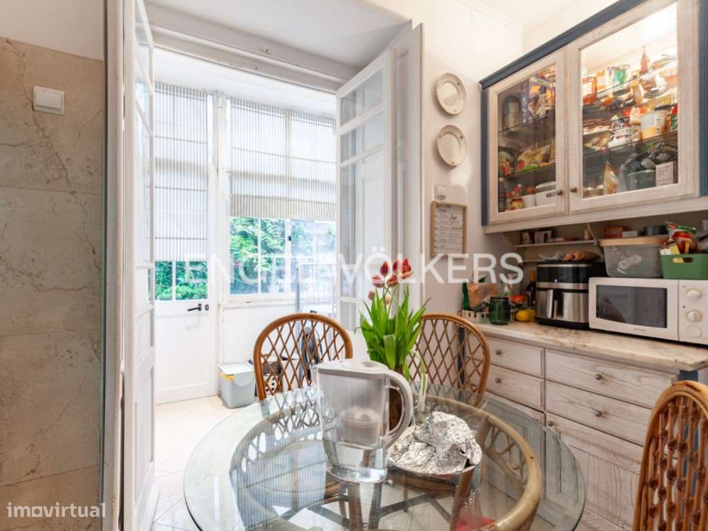 T4 com excelente luminosidade na Avenida Almirante Reis - Grande imagem: 5/25