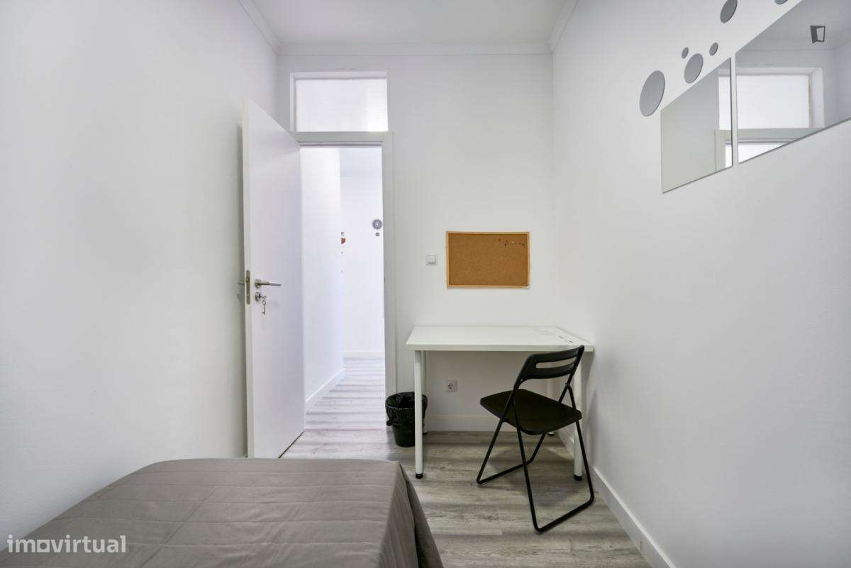 Quarto - localizado em Arroios Lisbon - Grande imagem: 3/41