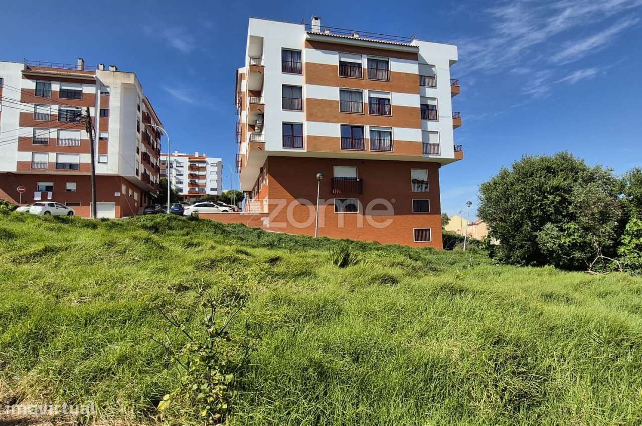 Terreno Urbano para Construção Amadora-7
