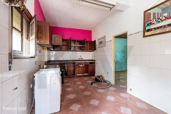 QUINTA para RECUPERAÇÂO c/ 6+2 APARTAMENTOS - BARCARENA - Oeiras-11
