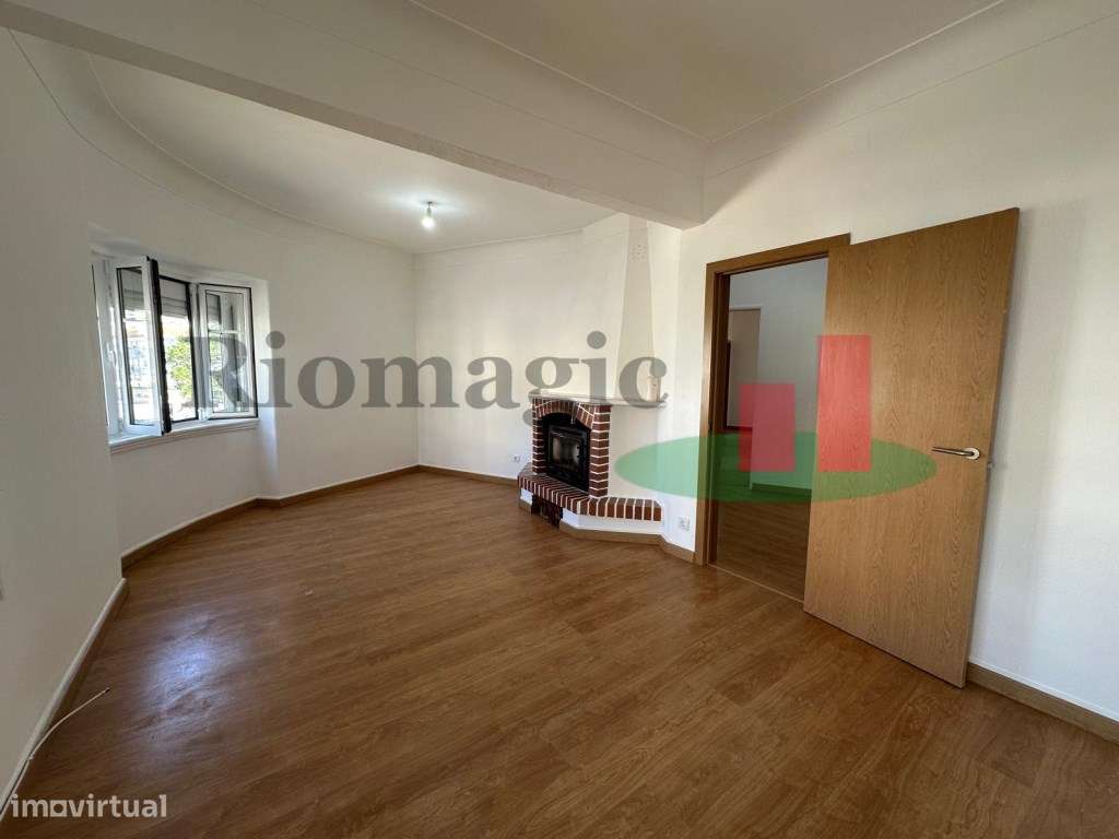 Apartamento T4 - Rio de Mouro-8