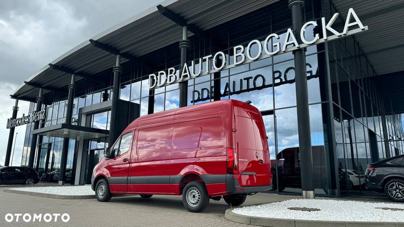 Mercedes-Benz SPRINTER 317 CDI FURGON STANDARD MT6 - 8