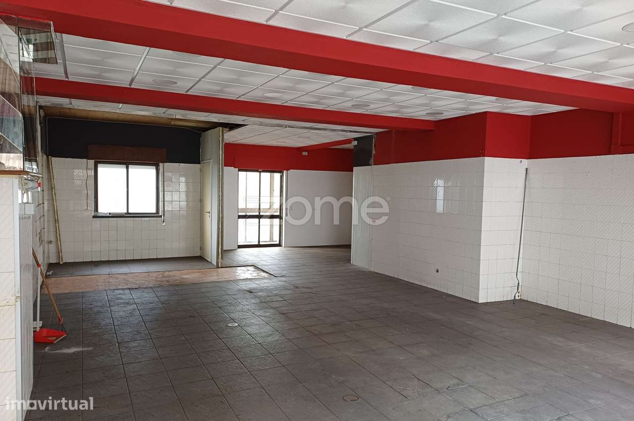 Loja com montra, Quinta da Bicuda - Grande imagem: 5/8