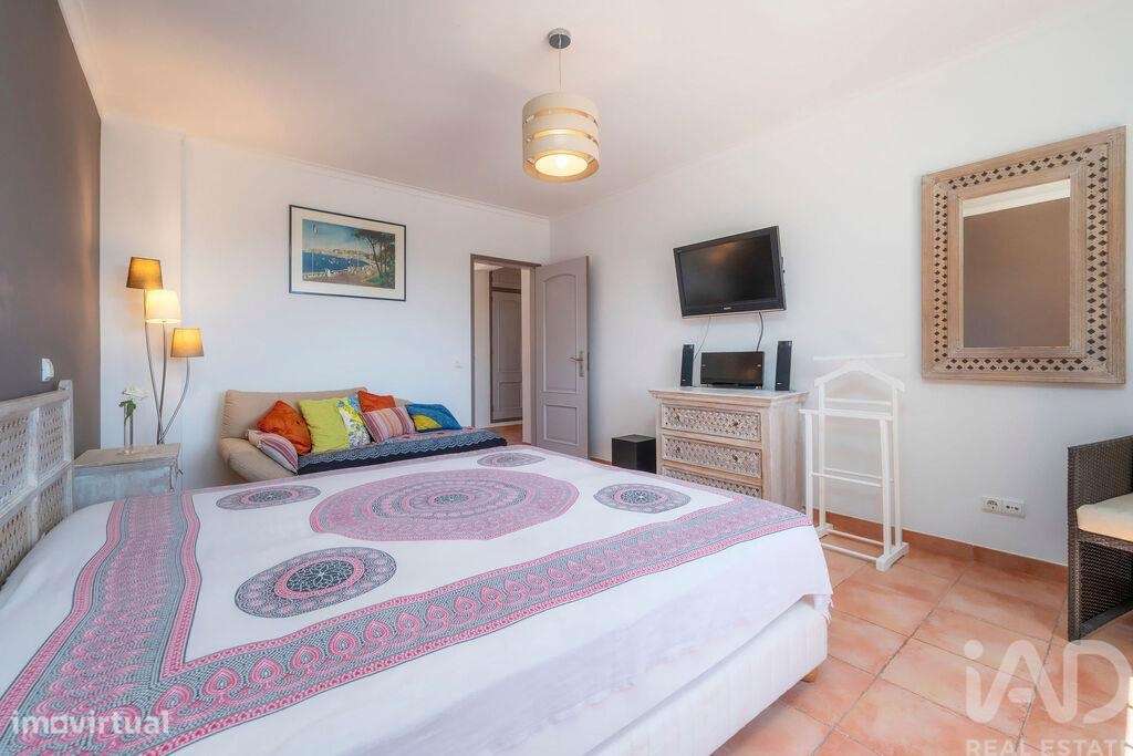Casa / Villa T4 em Santa Bárbara de Nexe de 484,00 m2-22