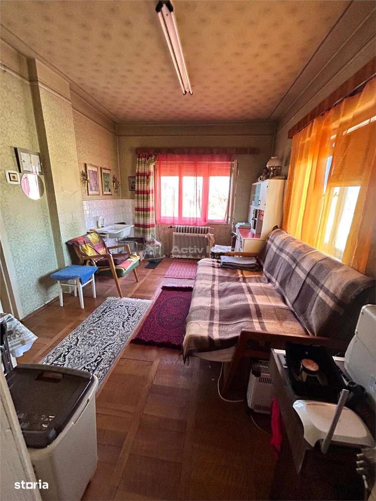 Bocsa Romana, Casa Solida din Caramida, 9 Incaperi si Garaj - Imagine principală: 3/16