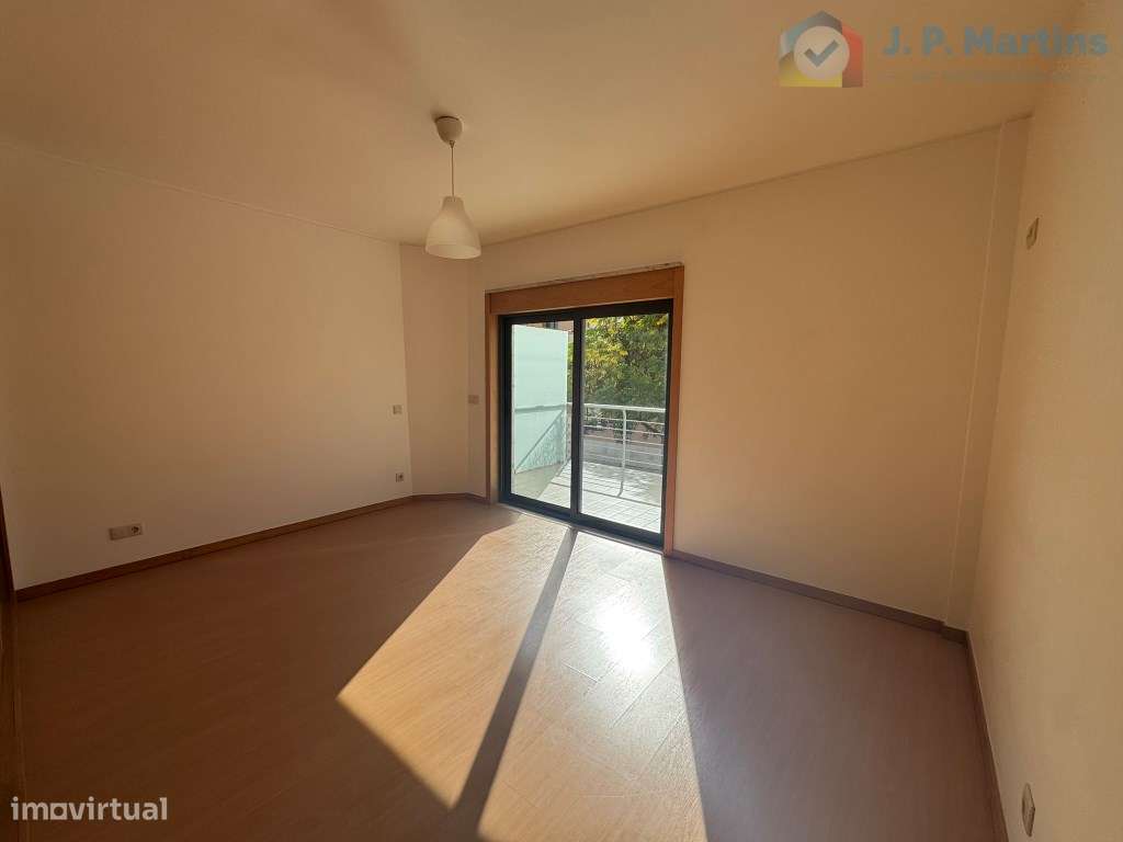 Espaçoso apartamento T3, c/ varanda e garagem, Vila Serena, Pinhal ...-14