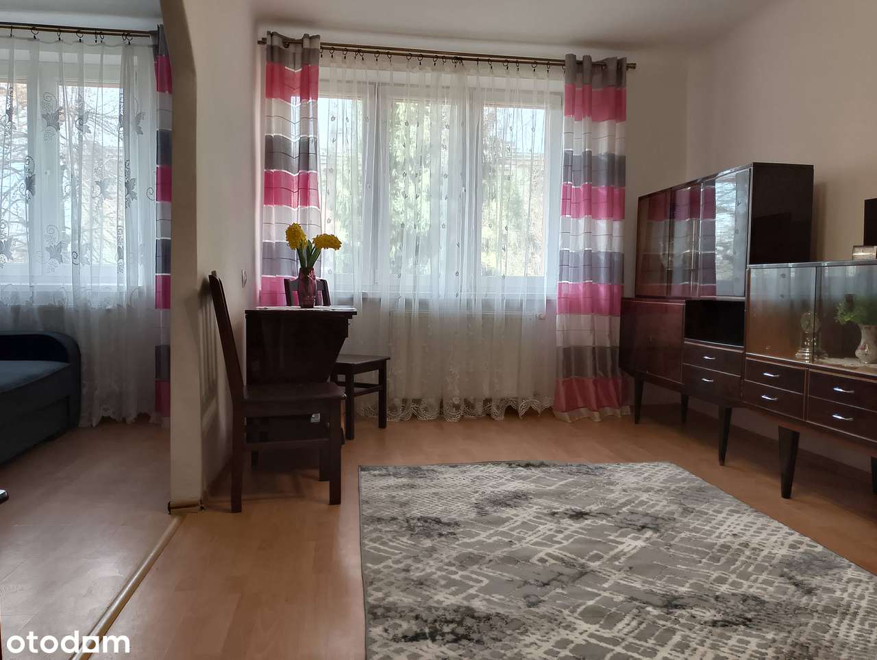 Wyposażone mieszkanie 3 pokojowe. Wieliczka - ul. Asnyka - Pełny obrazek: 2/6