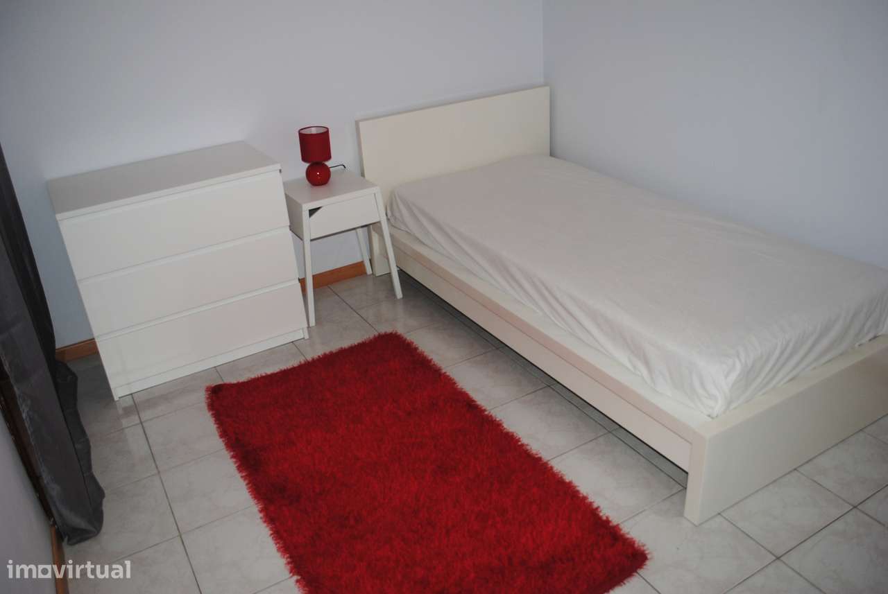 Oportunidade de Investimento: 3 quartos - Rentabilidade em Aveiro-11