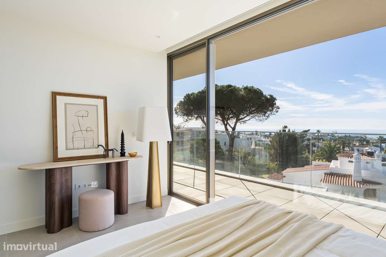 Luxuosa penthouse com vista mar e piscina aquecida-23