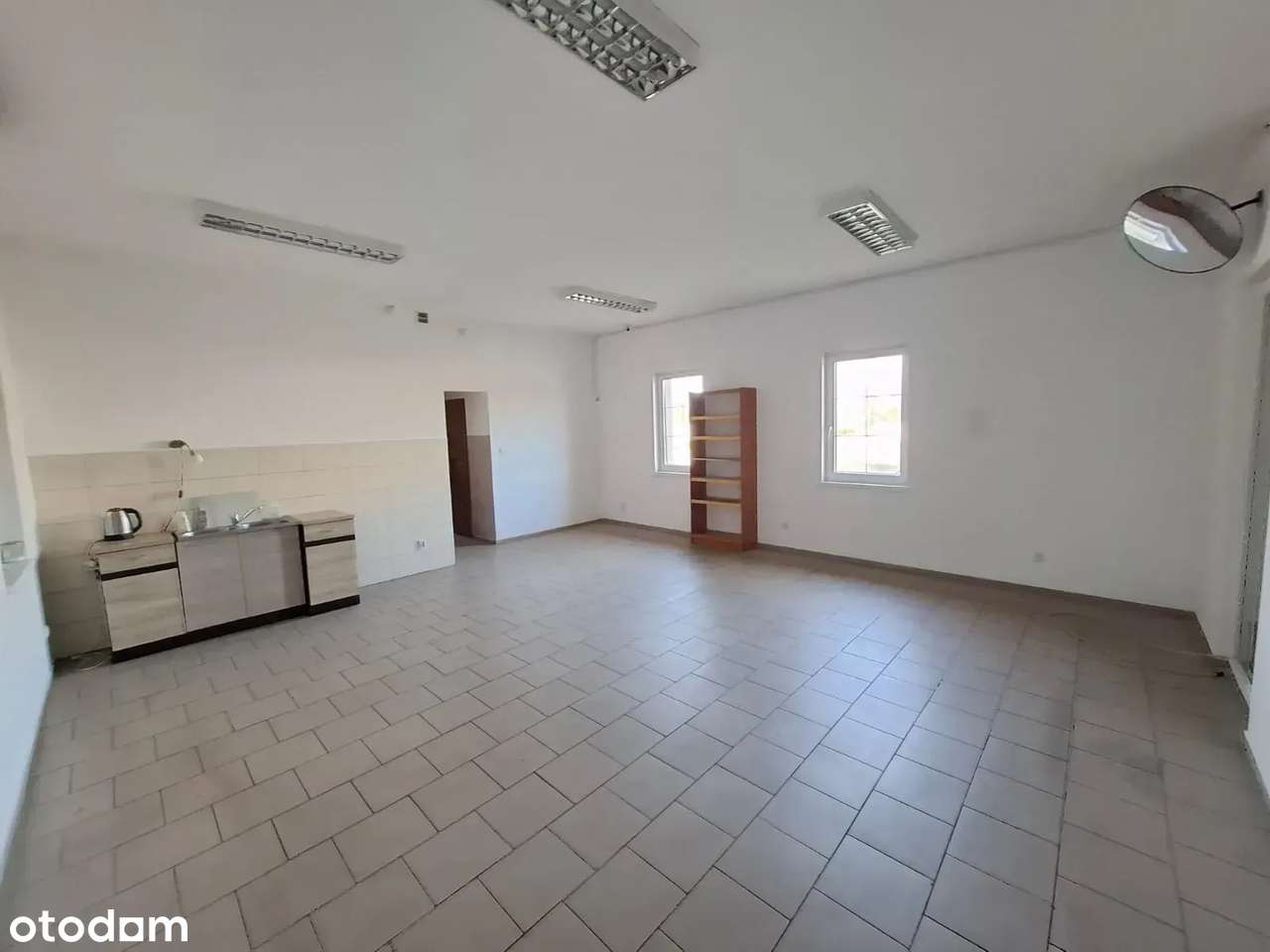 Budynek wolnostojący mieszkalno-usługowy-15