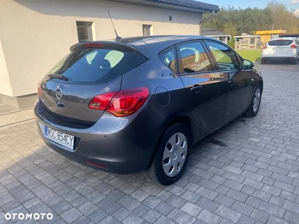 Opel Astra 1.6 Edition Sport - 4