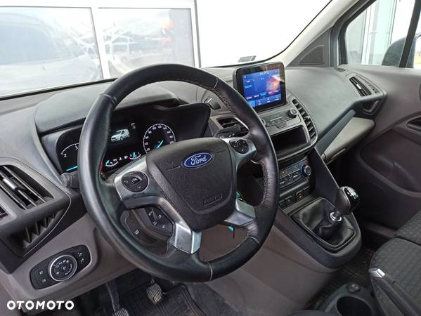 Ford Transit Connect - 12