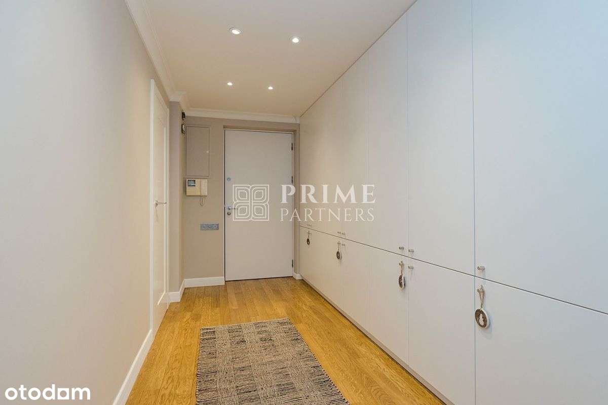 Kameralny apartamentowiec na Powiślu w otoczeniu parku i kamienic-8