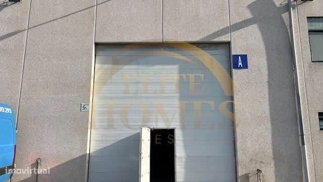 Armazém para venda na Quinta do Anjo.-6