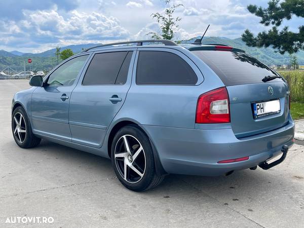 Skoda Octavia Combi 1.6 TDI DPF Elegance - 4